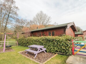 Outdoor dining - Bell Tent 3 (Bath)