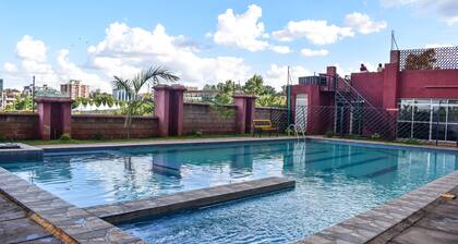 3 bed apt on Kiambu Road near 24 hr Supermrkts, 10 mins from UN & Village Market