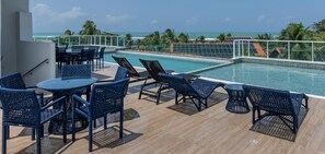 Apartment | Pool | Outdoor pool