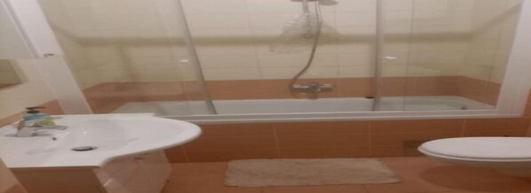 Shower, hair dryer, towels, soap - 2-bedroom apartment in enjoyable Split with WiFi, AC (Split)