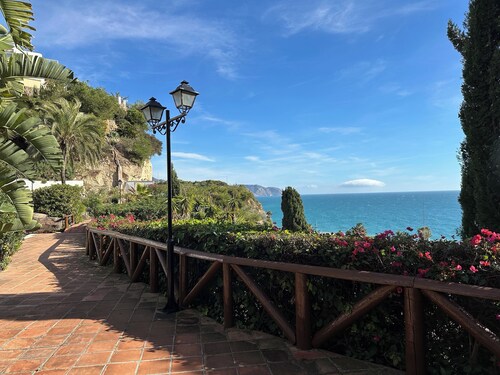 Enjoy views, Capistrano Playa 709, right above Burriana beach, Nerja