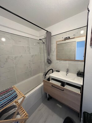 風筒、提供毛巾、番梘、廁紙