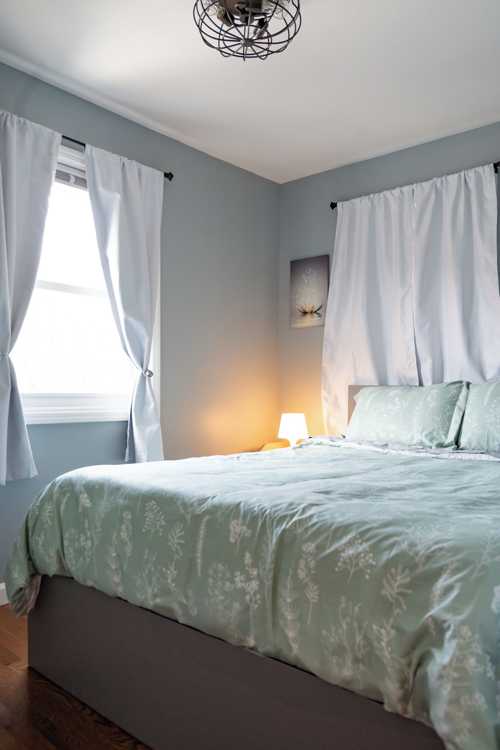 3 chambres, fer et planche à repasser, Wi-Fi, draps fournis