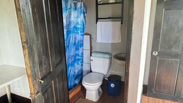 Bruser, håndklæder, Sæbe, Toiletpapir