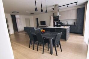 Interior - The Valley Collection - Suite B24 (Ix-Xagħra)