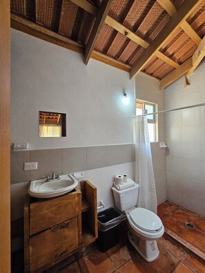 Bathroom - Cabañas Splash Valladolid (Jesús María)