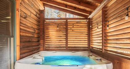 Bear Creek Way by Avantstay Hot Tub, Game Room, Air Hockey, Near Dollywood & Smoky Trails