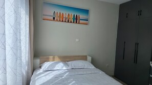 1 habitación, wifi y ropa de cama