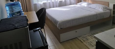 1 bedroom, WiFi, bed sheets