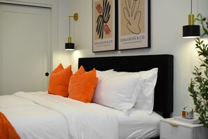 1 bedroom, desk, iron/ironing board, WiFi