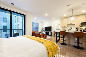 1 chambre, bureau, fer et planche à repasser, Wi-Fi