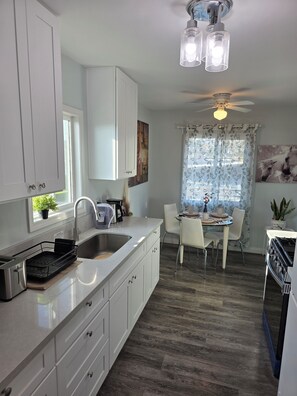 Fridge, microwave, oven, coffee/tea maker