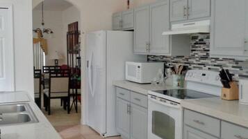 House, Multiple Beds, Pool Access, Pool View (Weikva Villa) | Private kitchen | Fridge, microwave, oven, stovetop