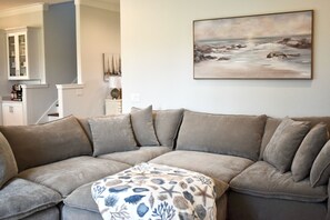Smart TV, fireplace, books, computer monitors -  Name of property Laguna Haven getaway (Panama City Beach)