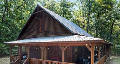 1 Br - 1 Ba - Sleeper Sofa - Sleeps 4 - Hot Tub