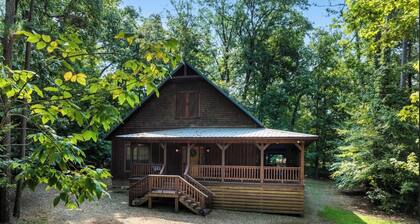 1 Br - 1 Ba - Sleeper Sofa - Sleeps 4 - Hot Tub