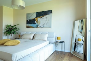 3 bedrooms, desk, iron/ironing board, travel cot - Anna Milan Bergamo Penthouse, With Private Terrace and 40° Heated Jacuzzi! (Pozzo d'Adda)
