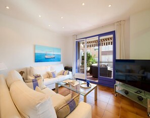 Apartment | Living room - Apartment in Calella Near Sandy Beach (Palafrugell)