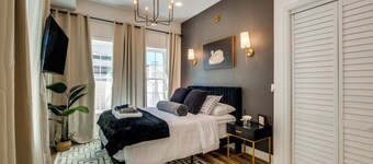 1 Mi to Dtwn: Hot Tub Haven in Richmond!
