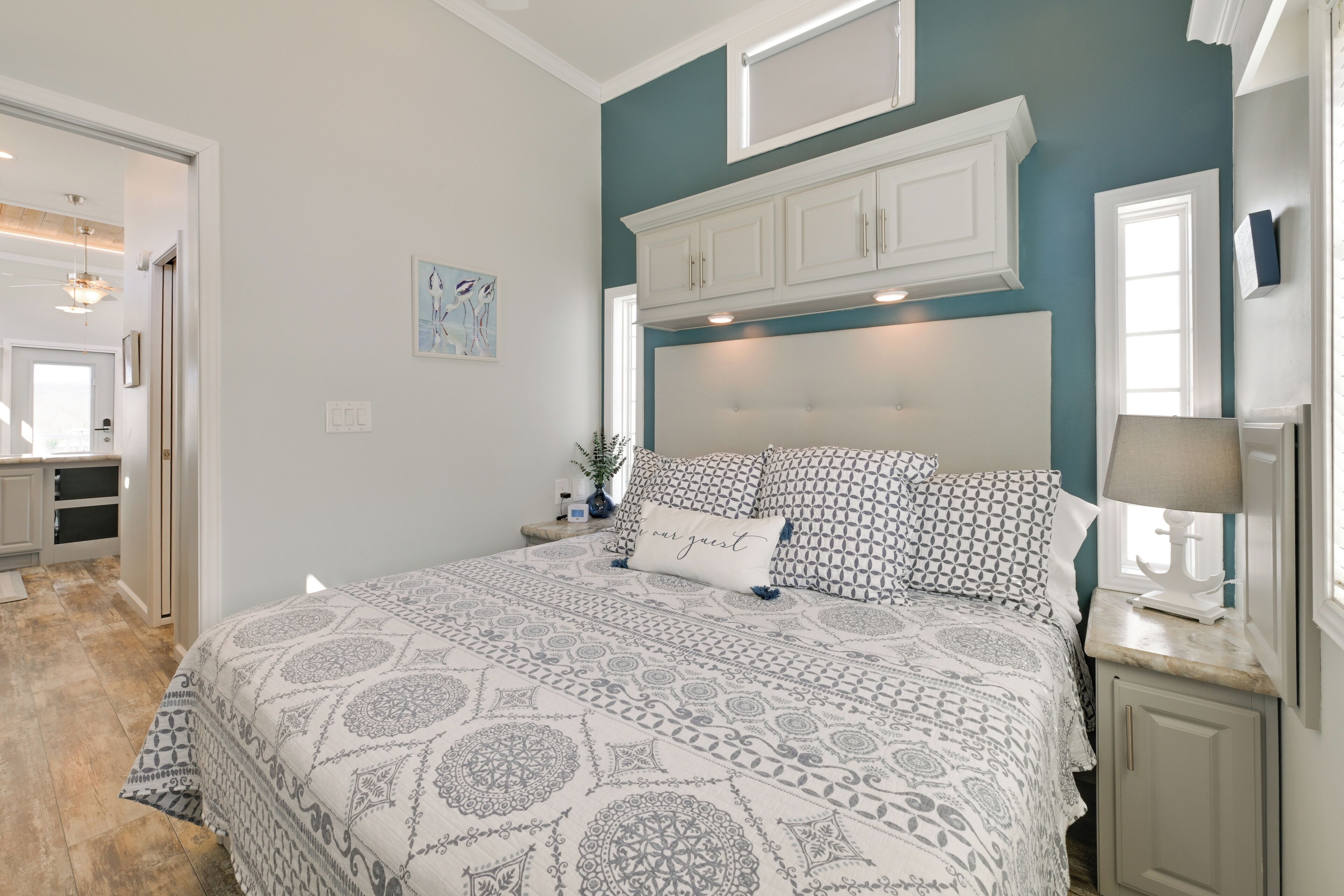 1 bedroom, desk, iron/ironing board, internet