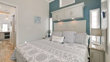 1 bedroom, desk, iron/ironing board, internet