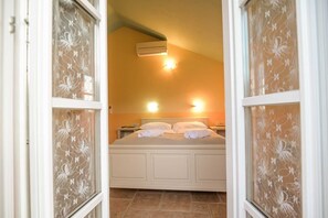 4 Schlafzimmer, Bügeleisen/Bügelbrett, kostenloses WLAN, Bettwäsche