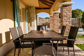 Outdoor dining - Charming Villa Beleca with private pool (Kras (Krk))