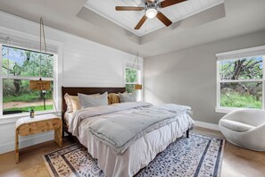 3 chambres, fer et planche à repasser, Wi-Fi gratuit, draps fournis