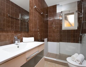 Apartment | Bathroom - Apartment for 6 People in Spain (Palafrugell)