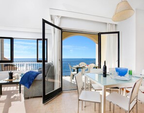 Apartment | Dining - Apartment for 6 People in Spain (Palafrugell)