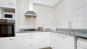 Private kitchen - Apartment for 6 People in Spain (Palafrugell)