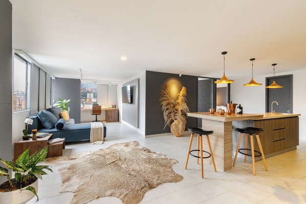 Deluxe Apartment | Private kitchen - Torre San Tomas (Medellín)