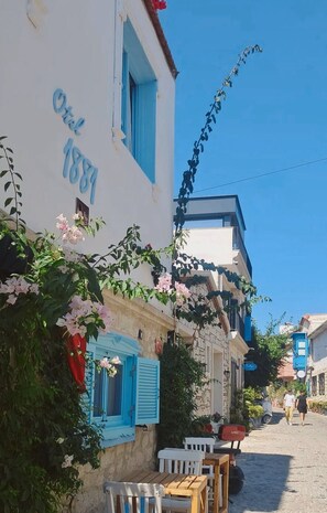 Exterior - 1881 Otel (Cesme)