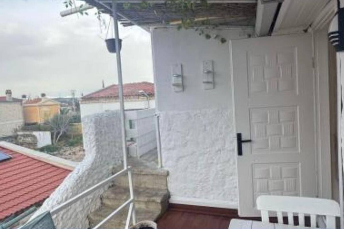 Family Triple Room | WiFi (free), bed sheets