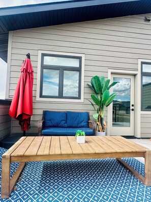 Terrace/patio - 3-bedroom Missoula Townhome with incredible Mountain Views (Missoula)