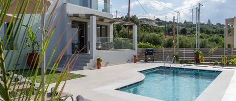 Villa | Pool