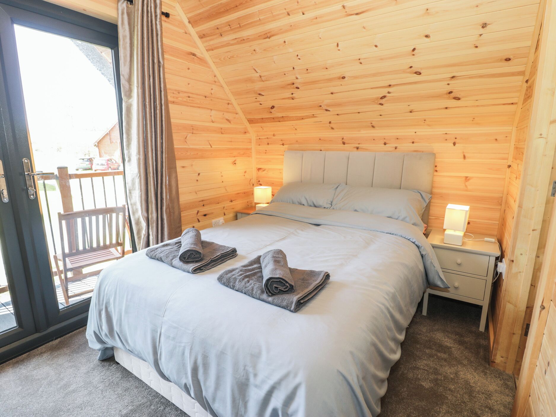 3 bedrooms, individually decorated, individually furnished, free WiFi