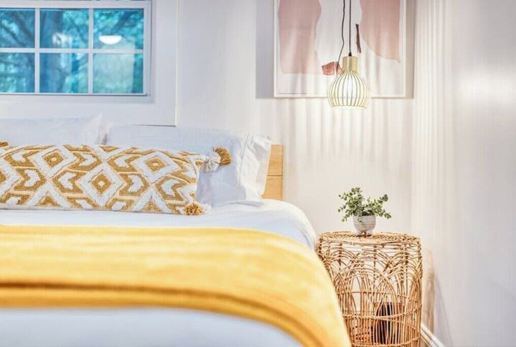 3 bedrooms, iron/ironing board, travel crib, free WiFi