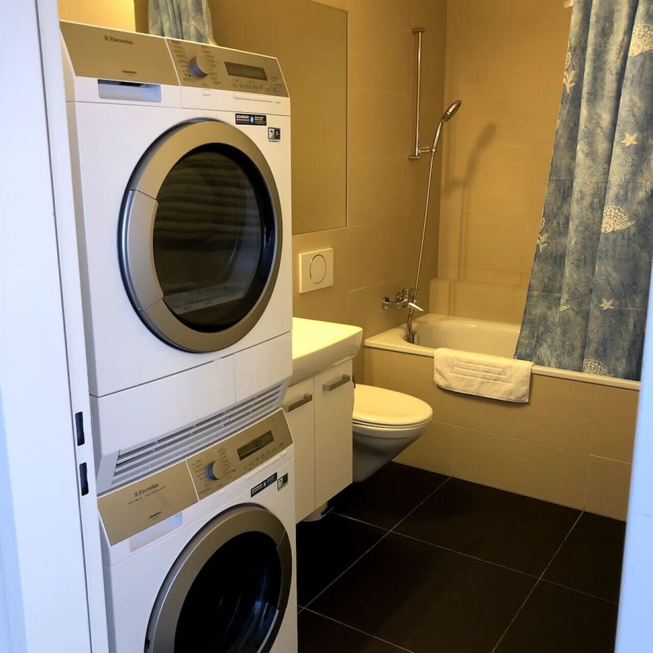 Haartrockner, Handtücher