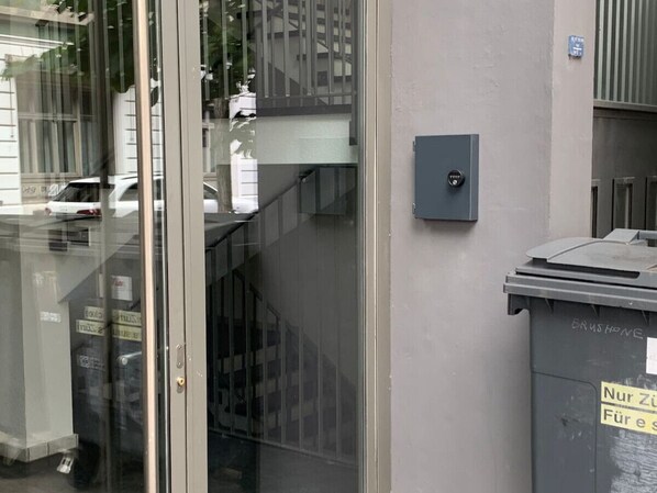 Exterior detail - Posh 1 BR flat - city center and balcony (West3) (Zürich)