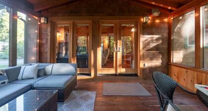 On the River Wooded Bliss Cabin near Loloma Lodge