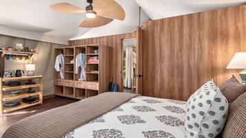 Deluxe tent, uitzicht op bergen | Een laptopwerkplek, gratis wifi, beddengoed