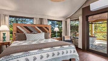 Deluxe Tent, Mountain View | Premium bedding, laptop workspace, free WiFi, bed sheets