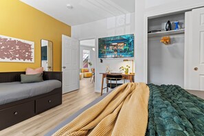 5 bedrooms, desk, iron/ironing board, free WiFi