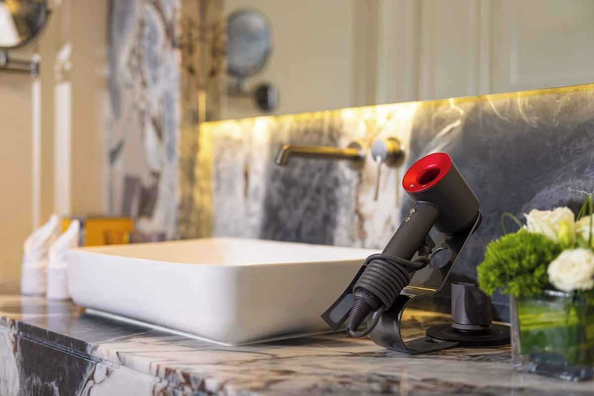 Ropa de cama de alta calidad, cubrecamas y colchones con efecto memoria