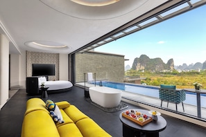 Grand Suite, Mountain View (Outdoor Private Pool) | Premium bedding, down comforters, memory foam beds, free minibar