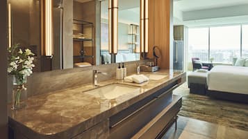 Combined shower/bathtub, deep-soaking bathtub, rainfall showerhead