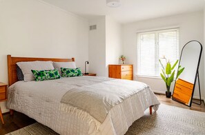 3 chambres, fer et planche à repasser, Wi-Fi, literie fournie