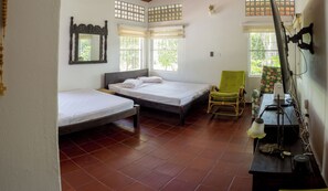 5 bedrooms, WiFi, bed sheets - Quinta San Miguel Ricaurte (Ricaurte)