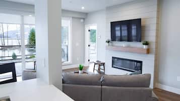 TV connectée, cheminée
